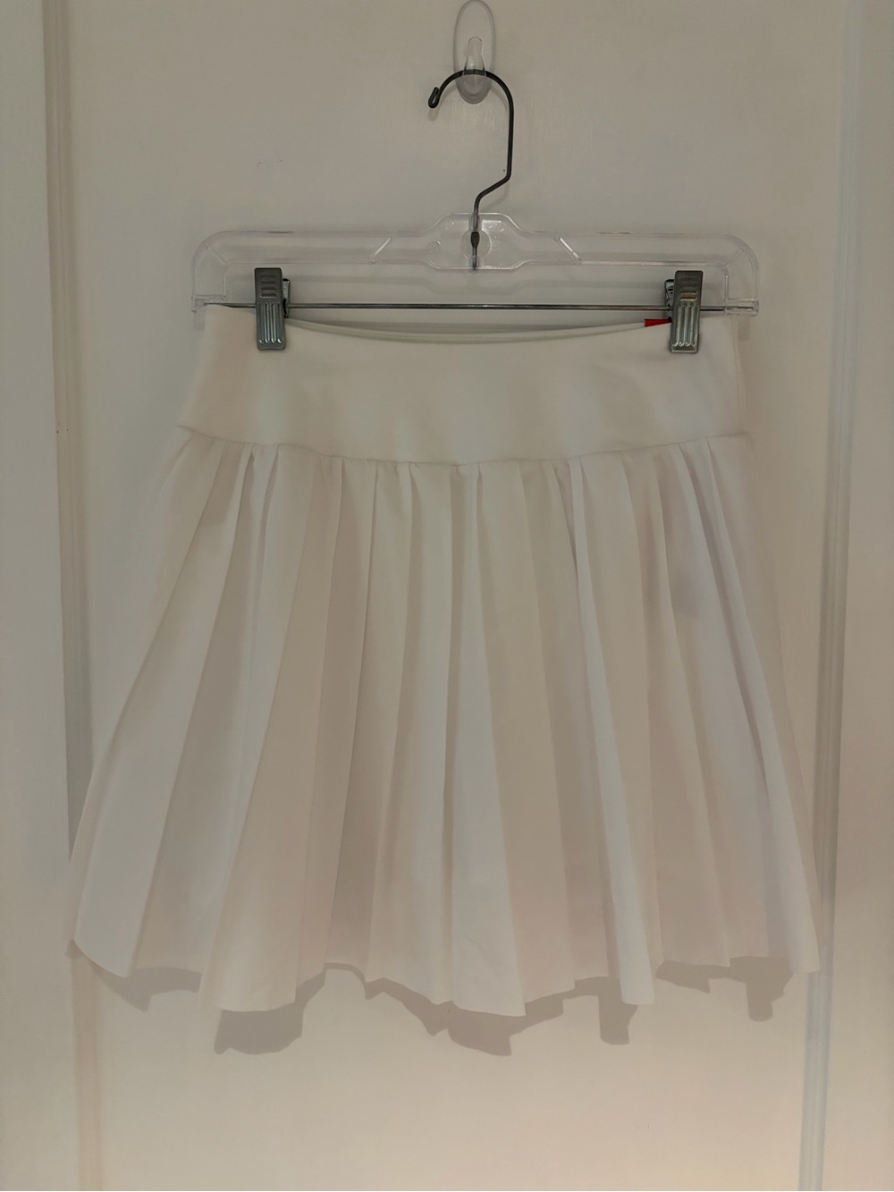 NWT Women’s Small DSG White Performance Mid-Rise Skort